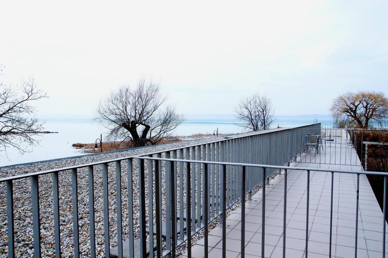 Club 218 Wellness Luxus Apartman Siófok Zewnętrze zdjęcie