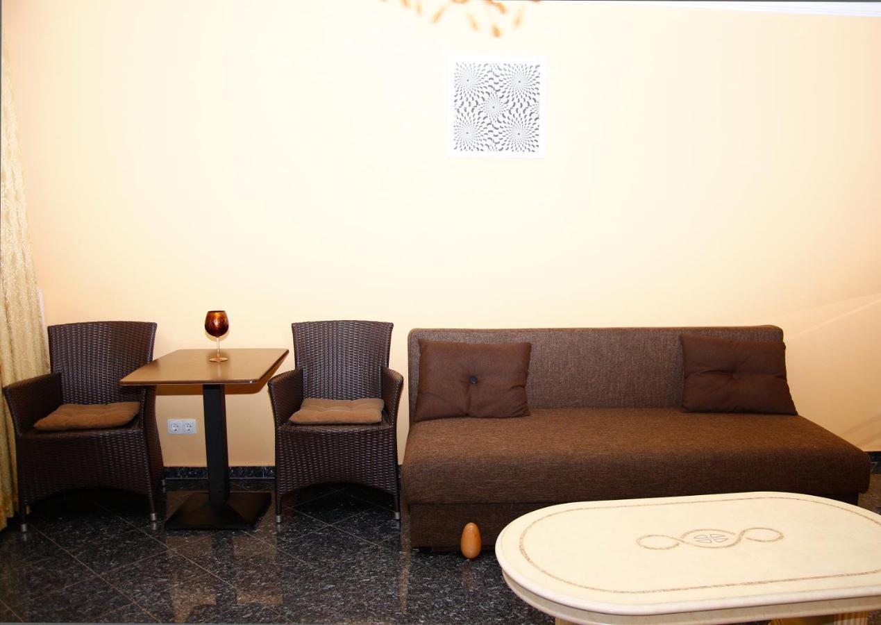 Club 218 Wellness Luxus Apartman Siófok Zewnętrze zdjęcie